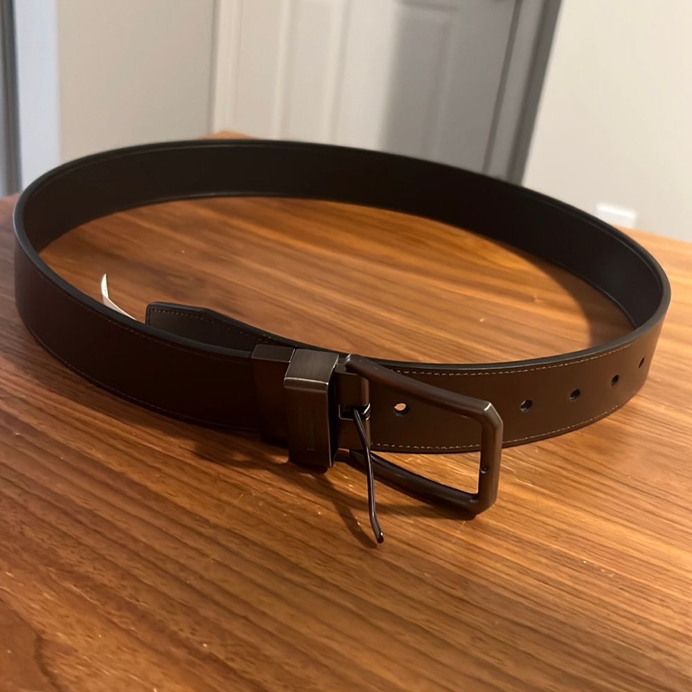 Kenneth Cole Men’s reversible pebble grain belt